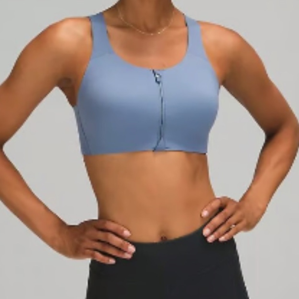 Lululemon ENLITE bra front zip high support 34B (light blue)